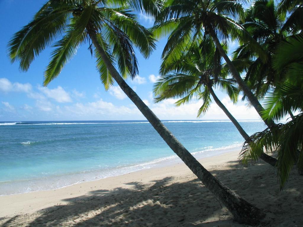 Sunhaven Beach Bungalows (Adults Only) Раротонга Екстериор снимка