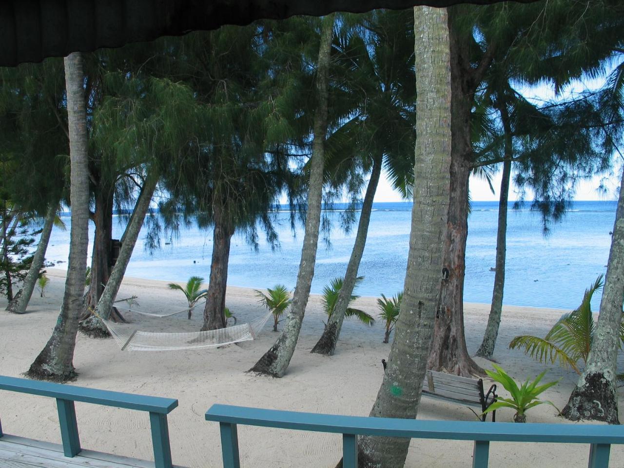 Sunhaven Beach Bungalows (Adults Only) Раротонга Екстериор снимка
